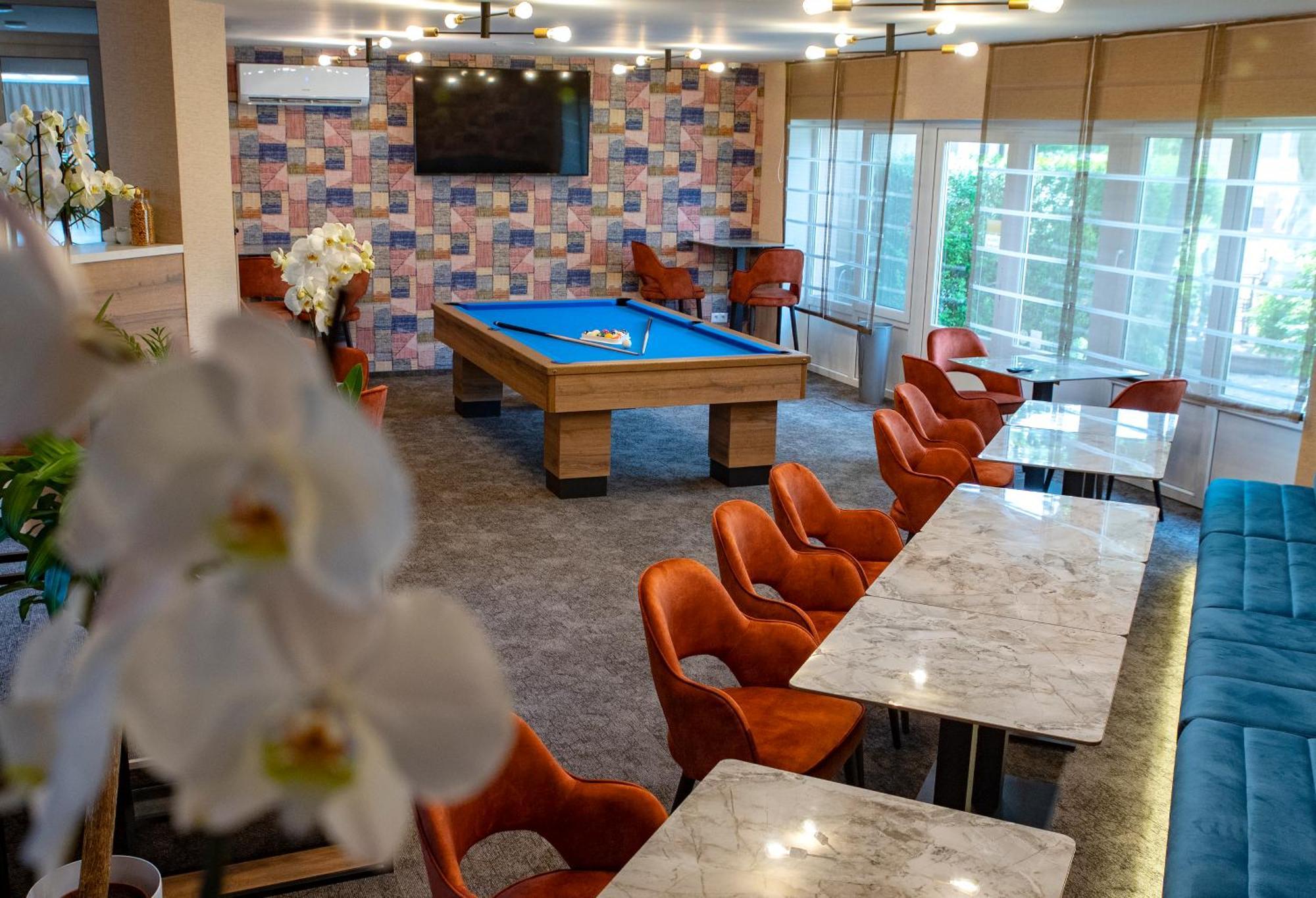 Orchidea Hotel Lipót 외부 사진